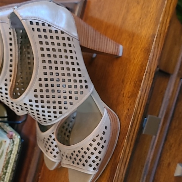 Franco Sarto Bentley shoes, size 8 - Picture 5 of 13